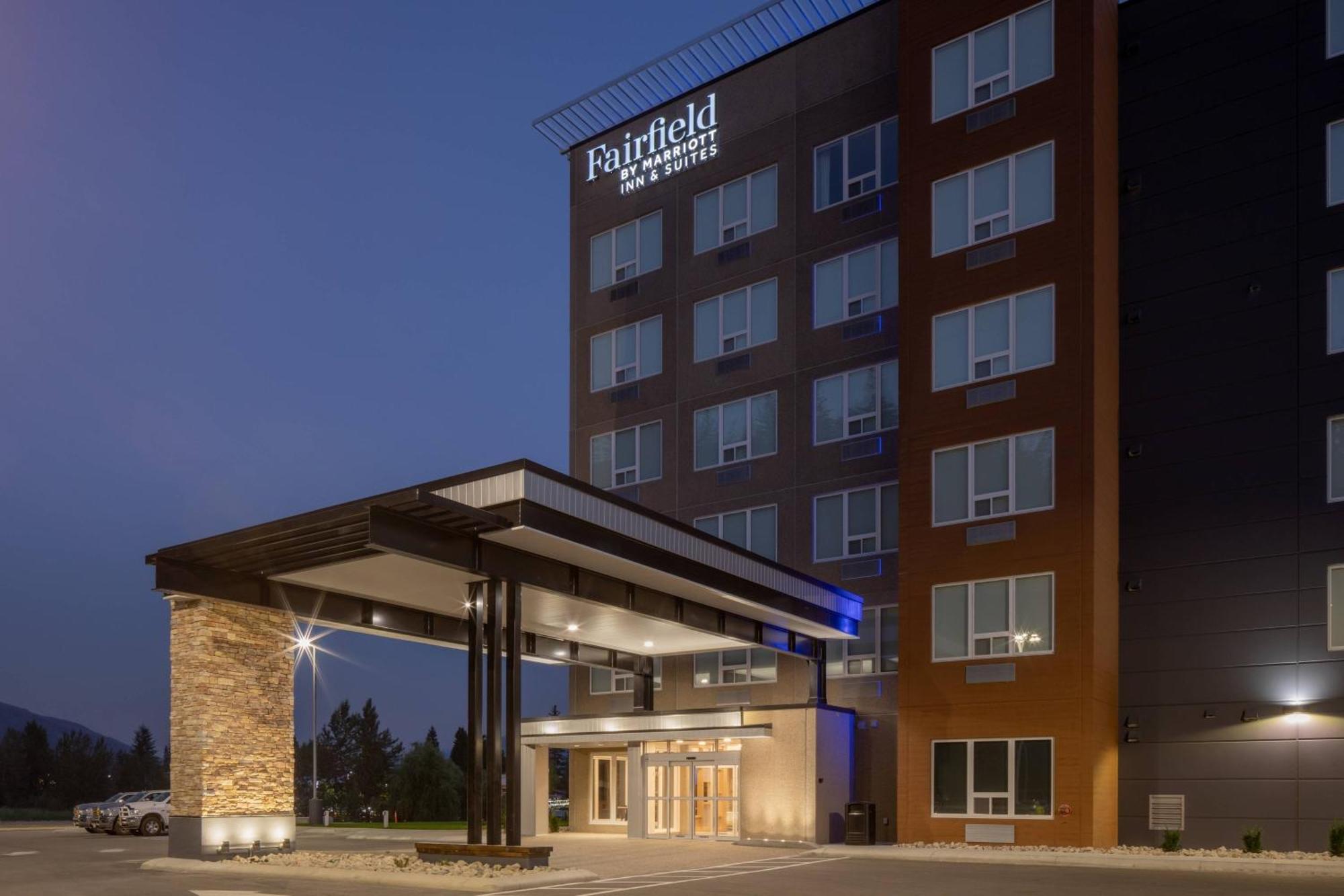 Fairfield By Marriott Inn & Suites Revelstoke Exterior foto